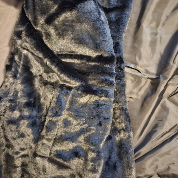 Faux Fur Midi Coat - Picture 8 of 8